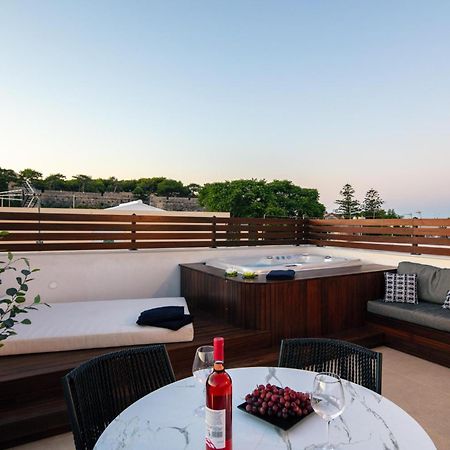 Le Bijou Luxury Suites Rethymno Esterno foto