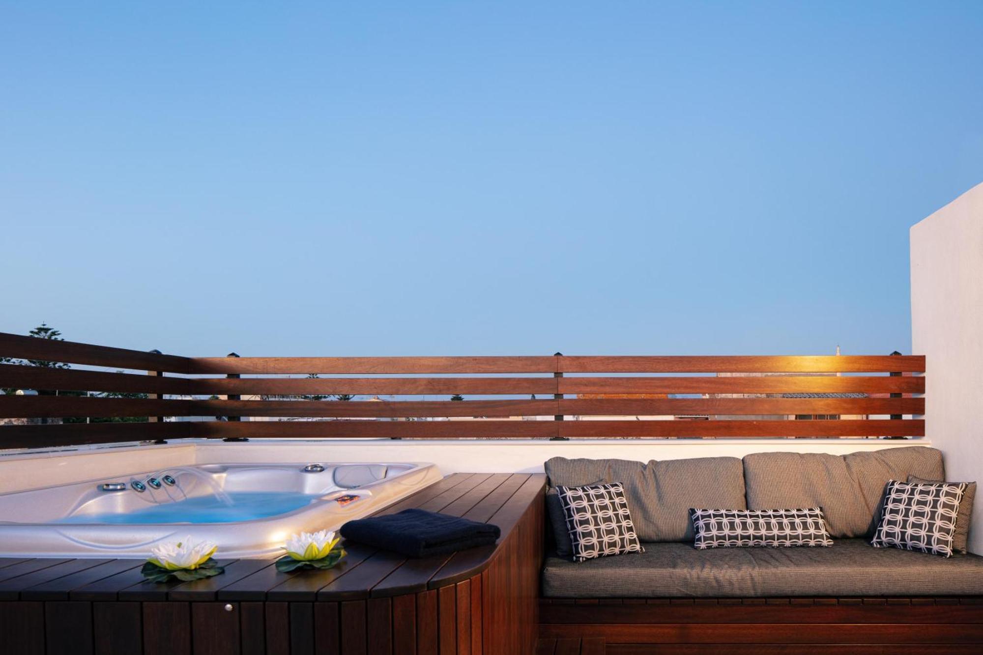 Le Bijou Luxury Suites Rethymno Esterno foto