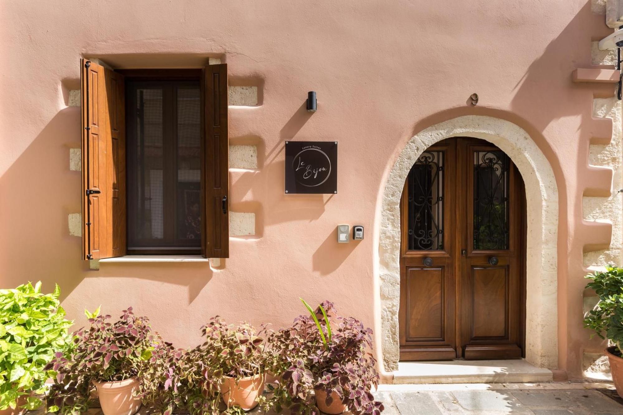 Le Bijou Luxury Suites Rethymno Esterno foto